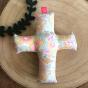 A plat croix faite main en tissu Liberty Betsy Lemon Curd Souris Grenadine