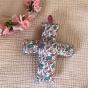 Croix rembourrée en tissu lapins roses Souris Grenadine